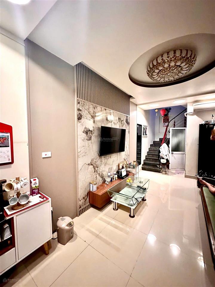 Bán gấp nhà đẹp 33m2x2t gần mặt đường, công năng đầy đủ, giá tốt dư hàng, hải phòng