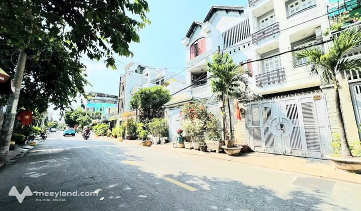 Bán nhà mặt tiền Thạch Lam, Quận Tân Phú, 80m2, đường 16m, giá 10,6 tỷ