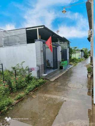 Nhà mới hoàn thiện 3 phòng ngủ, tặng full nội thất tại Phú Hưng, Bến Tre