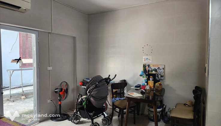 Bán nhà tập thể tầng 1 Kim Ngưu, 110m2, ở ngay ô tô tránh, kinh doanh Hai Bà Trưng