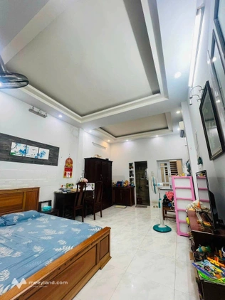 Bán nhà mặt tiền 3 tầng tại phường Đống Đa, Quy Nhơn, diện tích 80m2