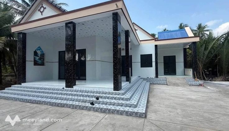 Bán nhà và đất diện tích 2.162m2 tại Định Thủy, Mỏ Cày Nam, Bến Tre