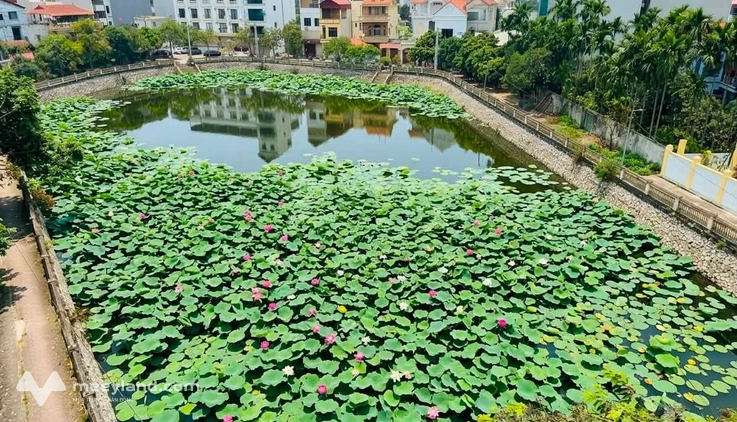 Bán nhà đẹp Bắc Từ Liêm, ô tô vào tận cửa, gần công viên
