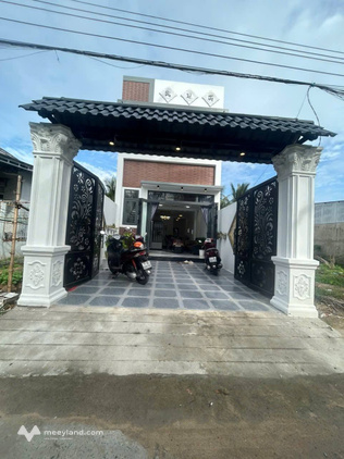Bán nhà mới tinh 1 trệt 1 lửng tại Sơn Đông, Bến Tre - Giá chỉ 2.39 tỷ