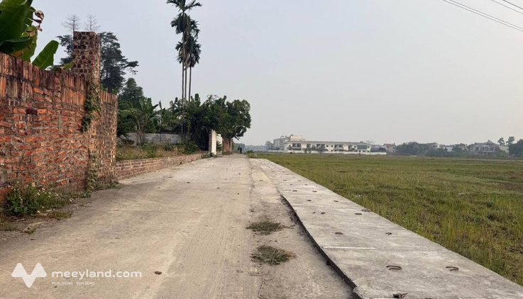 Đất đẹp Sóc Sơn, 104m2, ô tô đỗ cửa, giá chỉ 2.7 tỷ