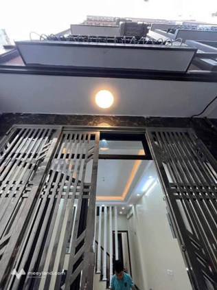 Bán gấp nhà 5 tầng Đình Thôn, 9 phòng cho thuê, giá chỉ 7 tỷ