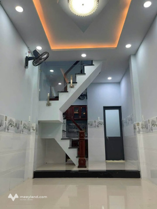 Nhà đẹp Dương Bá Trạc Quận 8, 2 tầng, sổ hồng riêng, giá chỉ 2.98 tỷ