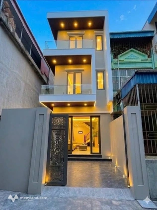Nhà 3 tầng xinh xắn tại ngõ Lưu Hữu Phước, Nam Định, vị trí cực tiện ích