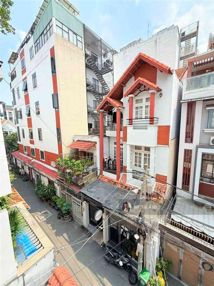 Tân quy, quận 7 74m2 3 tầng ngang 4.7m sổ hồng riêng chỉ 11,9 tỷ (giảm 500 triệu)