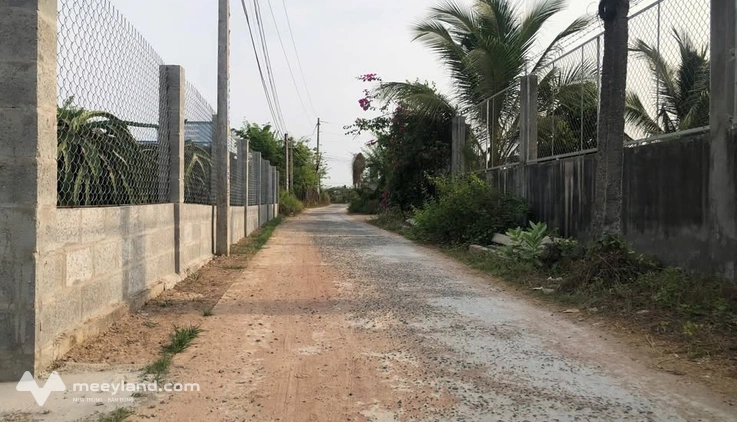 Lô đất thổ cư 2 mặt tiền siêu xinh, giá hạt dẻ chỉ 640 triệu
