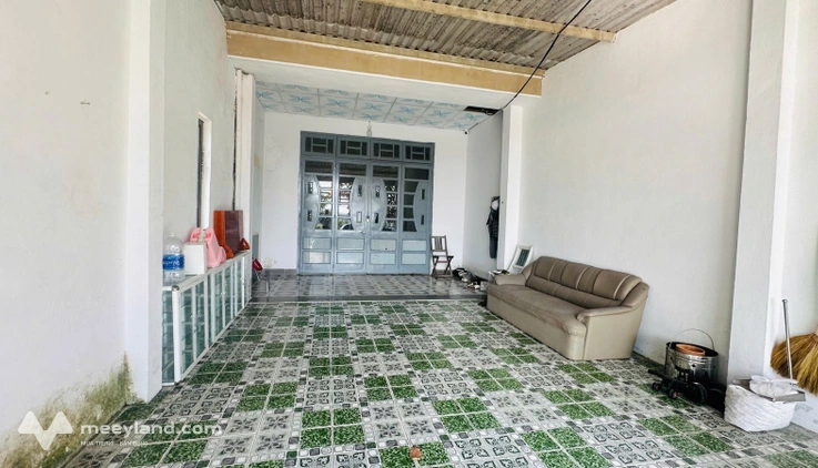 Hạ giá còn 8,25 tỷ, mặt tiền Nam Việt Á, hiện trạng nhà cấp 4