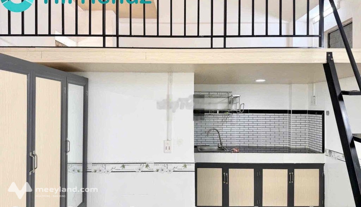 Cho thuê phòng gác cao - siêu rộng - có thang máy cửa sổ trời gần aeon