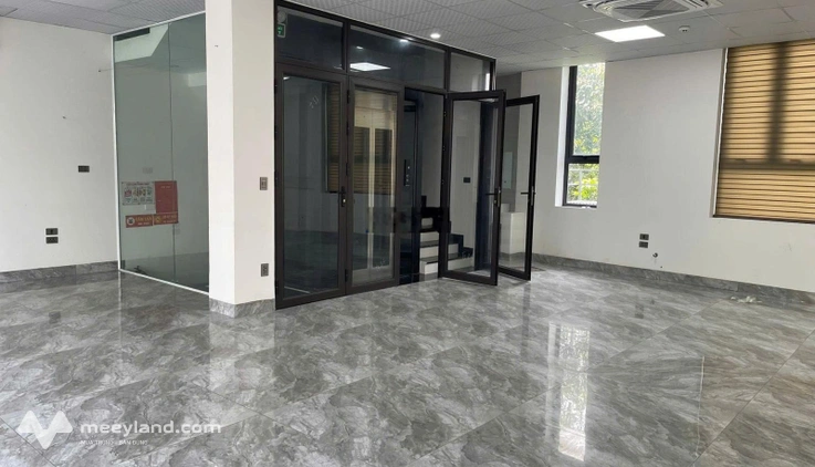 Cho thuê văn phòng khu Võ Cường giá 20tr/tháng sàn trống. LH 0909934237