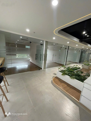 CĐT N05 Hoàng Đạo Thúy cho thuê văn phòng 300m2 có nội thất đẹp miễn phí ngoài giờ. LH 0856655313