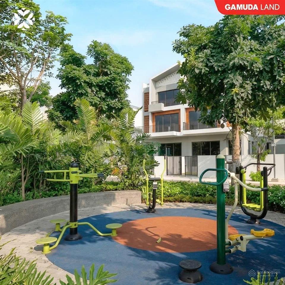 Bán nhà phố tại the meadow bình chánh, 10 tỷ, 100m², 4pn, 3wc