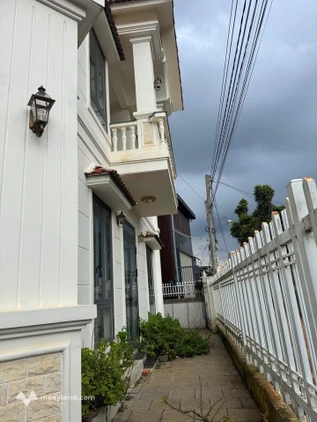 Biệt thự lô góc 2 mặt tiền gần sân bay Liên Khương, giá chỉ 5 tỷ