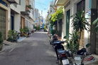Nhà 3 tầng, mới đẹp tại khu 6 Quy Nhơn, hẻm rộng 3,5m