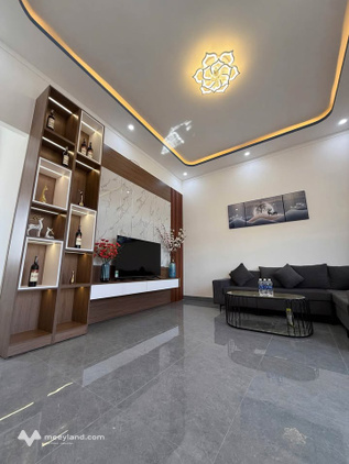 Nhà xinh 5m x 25m thổ cư, tặng toàn bộ nội thất xịn xò, giá chỉ 2,35 tỷ