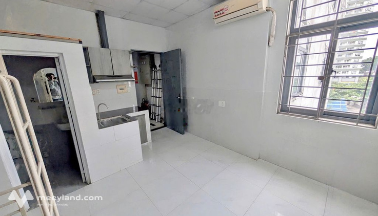 Phòng ngay ngã tư Bình Thái, thuận tiện đến SPKT - giờ giấc tự do