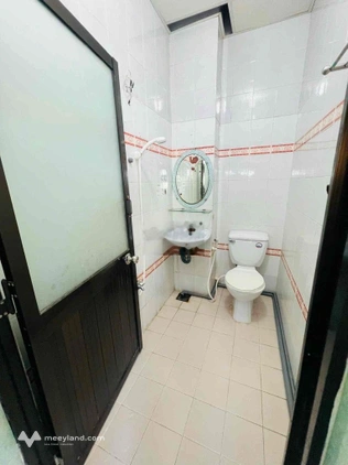 Duplex full NT ngay đường Lý Chiêu Hoàng giá 4xxx