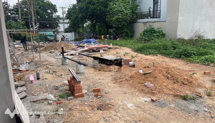 CHo thuê Đất 1.300m2, Nguyễn Thị Minh Khai, Giá 10tr/ tháng