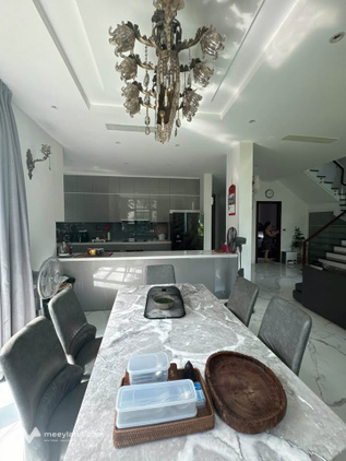 Bán biệt thự đẳng cấp tại khu Hoàng Lan, 352m2, 3 mặt thoáng