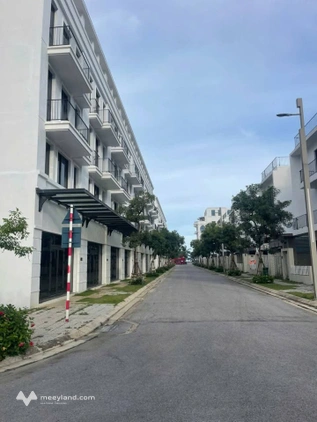 Bán căn góc đầu ve đắc địa tại Vlasta Sầm Sơn - Giá đầu tư hấp dẫn
