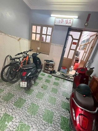 Bán nhà 3 tầng Chợ Cột Đèn, 68m2 rộng rãi, giá chỉ 3,3 tỷ