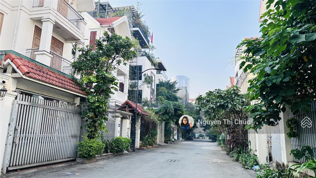 Siêu hiếm biệt thự hoàng quốc việt, sát starlake, cạnh nam cường, 130m2, hiếm có, 49 tỷ tl
