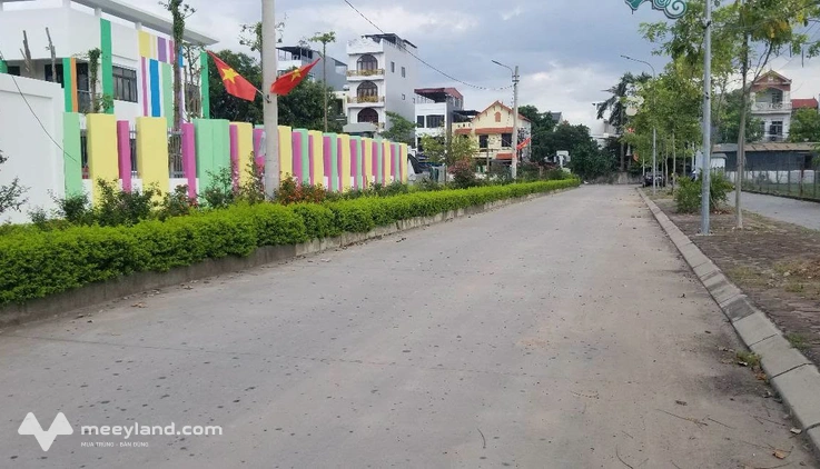 Bán nhà đẹp Nam Hồng, 60m2, ngõ thông, ô tô đỗ cửa, vị trí tiềm năng