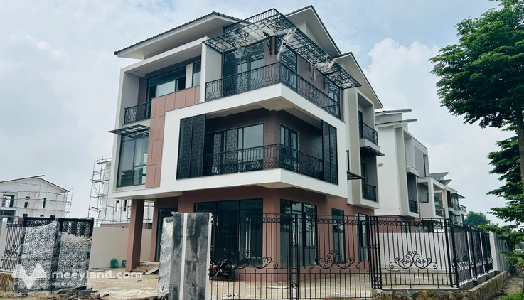 Biệt thự đơn lập view công viên, vị trí độc bản tại Centa Riverside