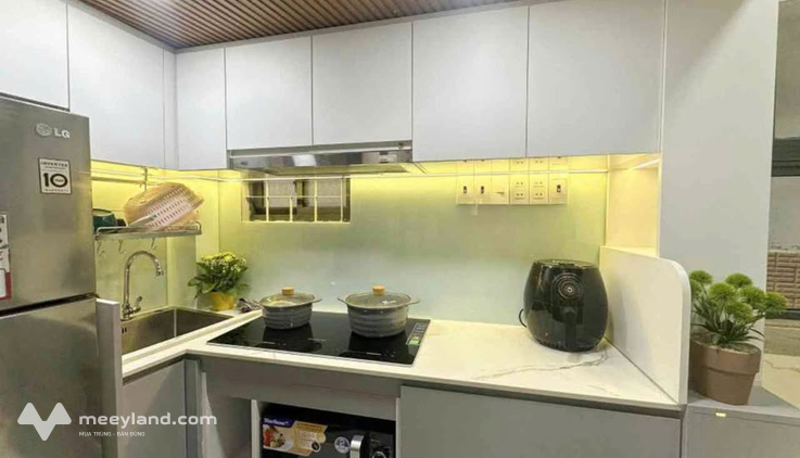 Nhà 4 tầng, hẻm thông Quận 10, 20m2, 3 phòng ngủ, nhỉnh 3 tỷ, dòng tiền 10 triệu/tháng