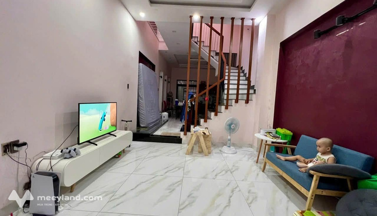 Nhà xinh ba tầng ấm cúng tại kiệt Quang Trung, Hải Châu
