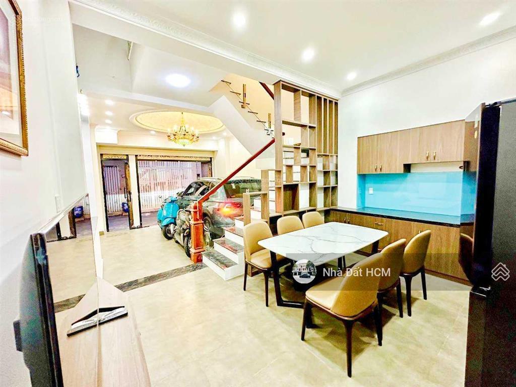 Bán hàng hiếm nhà 3 tầng ngay đường hồng đức bình thọ, nhà 3 tầng y hình hoàn công đầy đủ