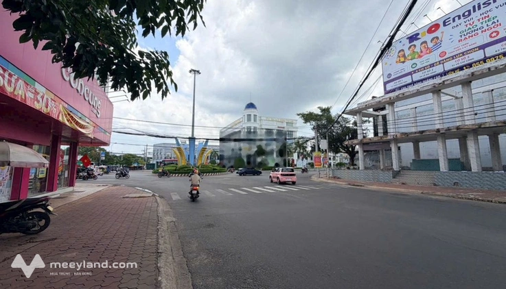 Cho thuê mặt bằng góc 2 Mặt tiền ngay vòng xoay Võ Văn Kiệt Phan Thiết