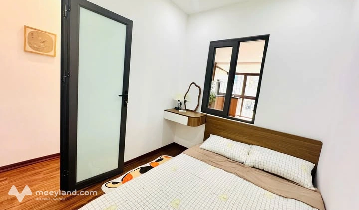 Căn hộ Minh Khai 40m2, 2 phòng ngủ, sổ đỏ cất tủ, giá chỉ 2,99 tỷ