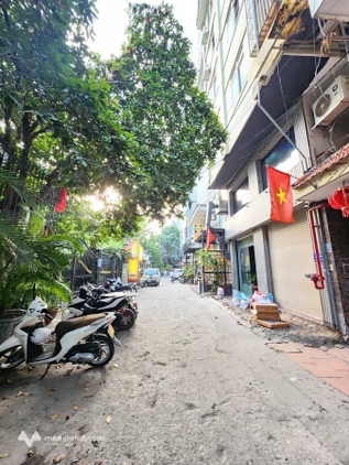 Bán nhà Đình Thôn, Nam Từ Liêm, 7 tầng thang máy, ô tô, diện tích 76m2, mặt tiền 5.7m, giá 32.9 tỷ