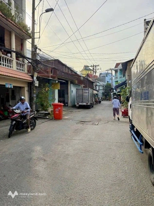 Chốt ngay kẻo lỡ nhà 2 tầng Phú Định, giá 4,9 tỷ, dòng tiền 10 triệu/tháng