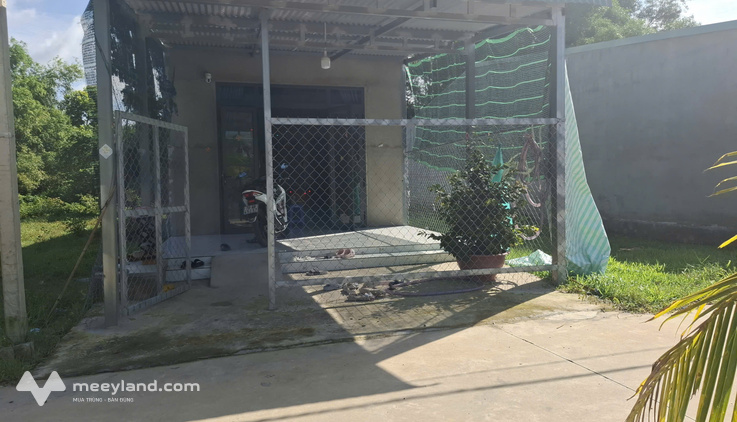 Nhà 2 phòng ngủ, 123m2 có thổ, gần khu công nghiệp Phước Đông, 870 triệu