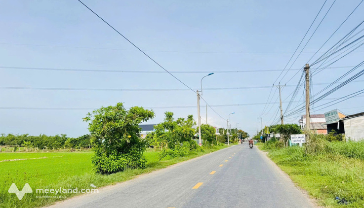 Bán đất thổ cư 5m x 33m mặt tiền ỉnh lộ 833B, cách ngã tư Lạc Tấn 500m, kế bên Ủy ban và trường học