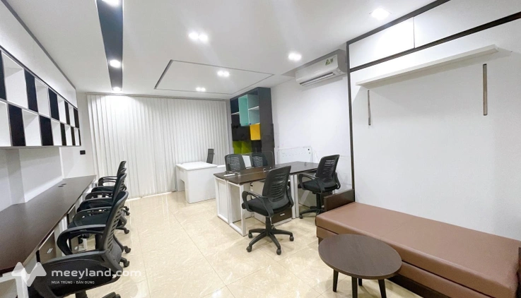 Cho thuê căn văn phòng 45m2 tại Millennium quận 4, Full nội thất văn phòng cty, Sạch sẽ, gọn gàng!!