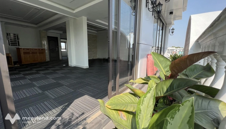 Mặt bằng văn phòng 130 m2, lầu 4 trung tâm Quận 10, sẵn trống giao ngay trong tháng!!