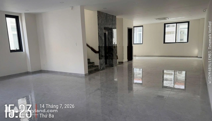 Cho thuê căn biệt thự 10x20m mới xây, phù hợp làm văn phòng, công ty, tại Him Lam Kênh Tẻ Q7