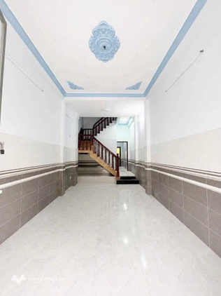 Cho thuê nhà nguyên căn hẻm xe tải thông Nguyễn Oanh, Gò Vấp, 3 tầng, giá 18 triệu/tháng