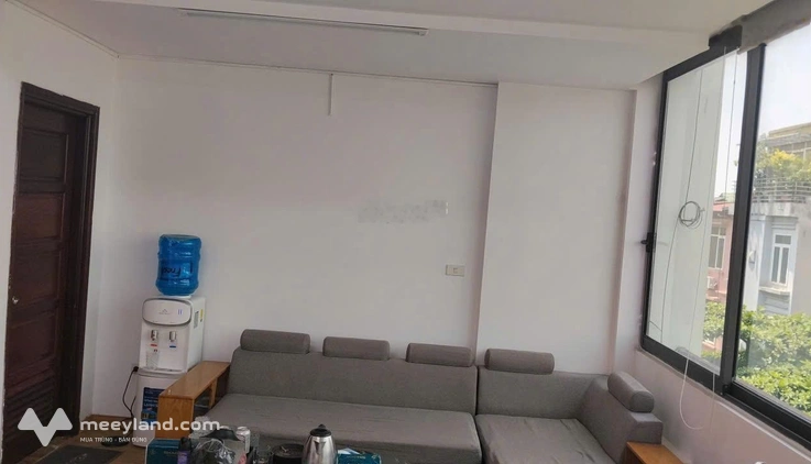 Cho thuê VP phố Thụy Khuê, phường Ba Đình, Hà Nội, DTSD 45m2, thông sàn, giá 8tr/tháng