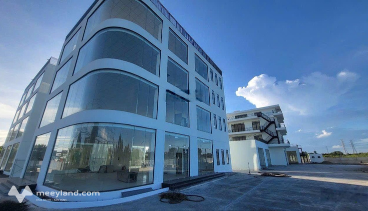 Cho thuê tòa nhà văn phòng mặt tiền đường Nguyễn Văn Linh QL14 TP. BMT Đắk Lắk
