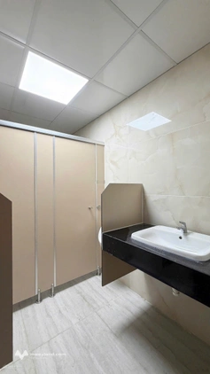 CC cho thuê mặt sàn kinh doanh tại mặt phố 106 Tôn Đức Thắng. Mặt tiền 8,8m, nhà mới hoàn thiện.