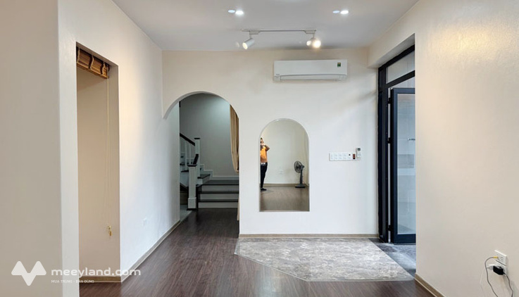 Siêu cực phẩm lô góc Bát Khối 137,5m2, mặt tiền 11,5m, nở hậu, chủ thiện chí bán