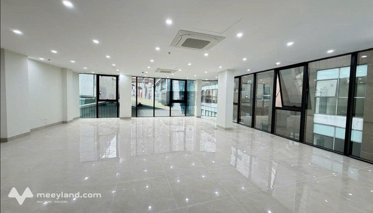 Cho thuê văn phòng Thái Thịnh 105m² giá 18 triệu/tháng, vị trí trung tâm Đống Đa