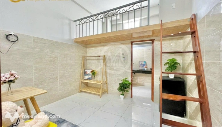 Phòng gác cao Quận 10, 3-4 người ở, full nội thất đi học trung tâm cực tiện